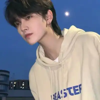 刘雨欣